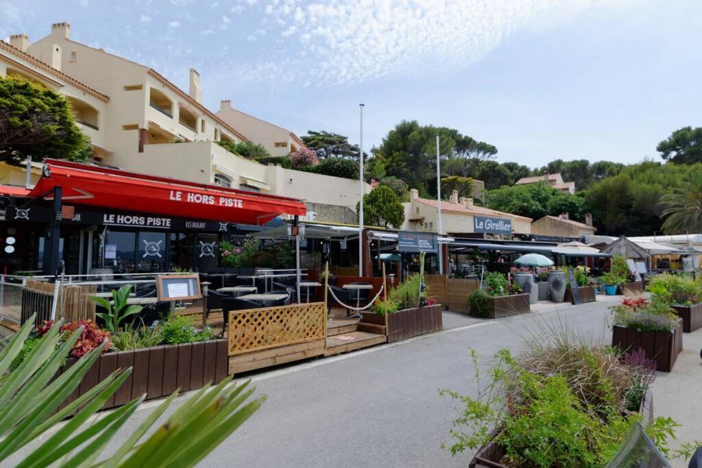 Ferienwohnung St-Cyr - Studio Avec Balcon, Vue Mer Et Proche Plage Saint-Cyr-sur-Mer Exterior foto